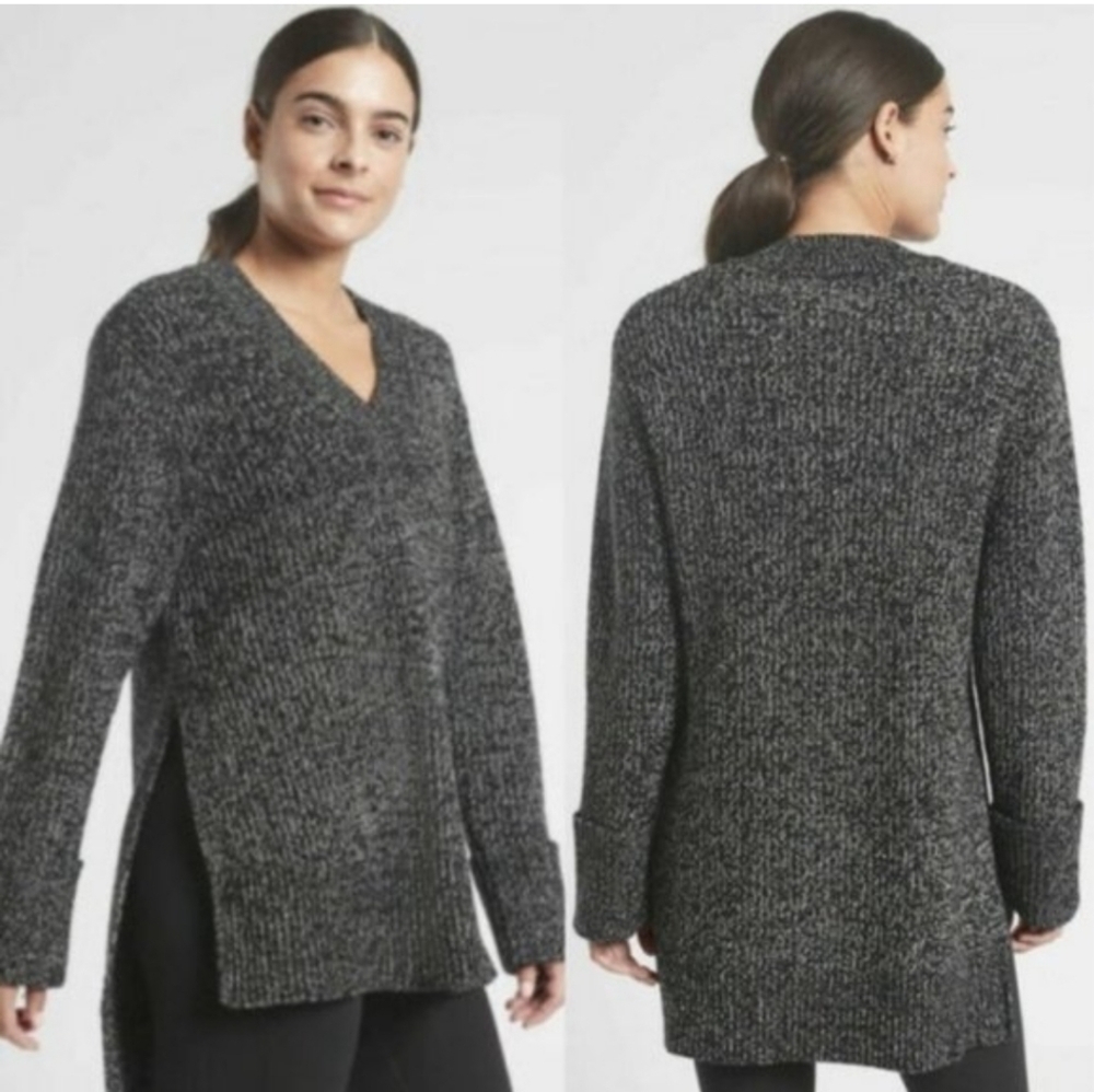 Athleta Shasta V Neck Sweater Wool Blend Gray Size Small
